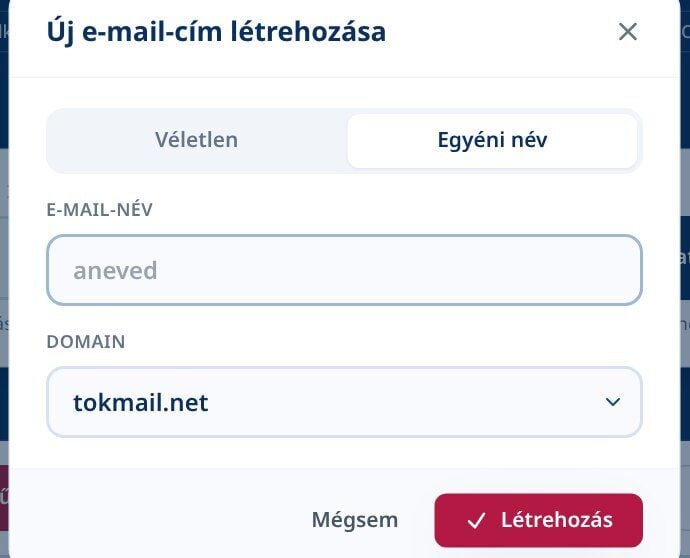 Tmailor Hozzon létre új e-mail címet a Egyedi név fülön egy Email név mezővel és egy Domain legördülő menüvel